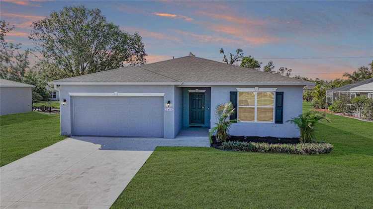 23035 Peachland Port Charlotte, FL 33954