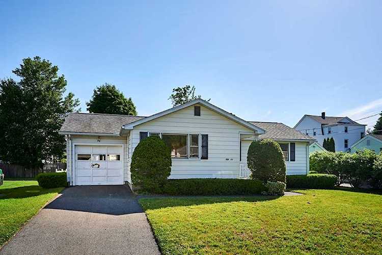 56 Thaddeus St Chicopee, MA 01020