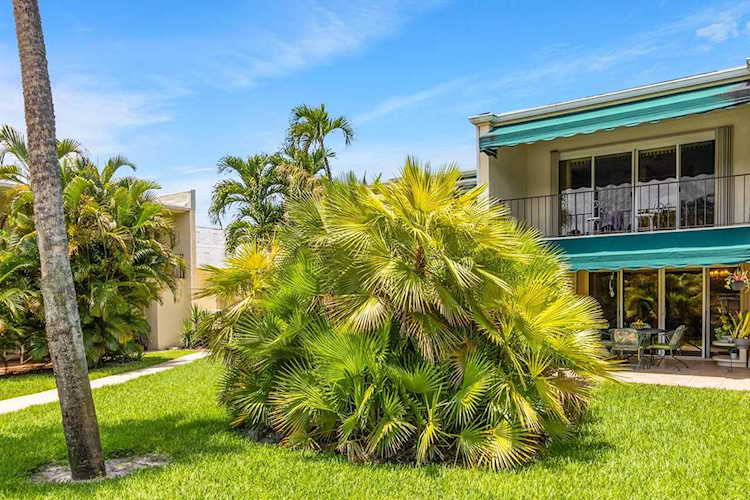 386 Golfview Road #F North Palm Beach, FL 33408