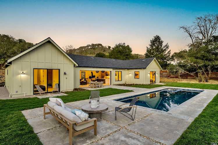 5022 Warm Springs Road Glen Ellen, CA 95442