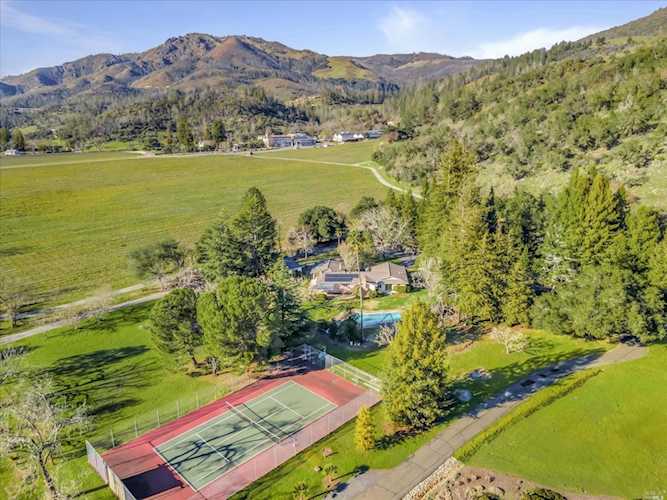 898 Saint Jean Court Kenwood, CA 95452