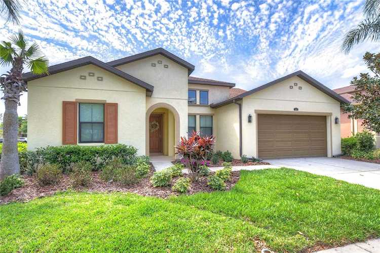 2614 Milford Berry Ln Tampa, FL 33618