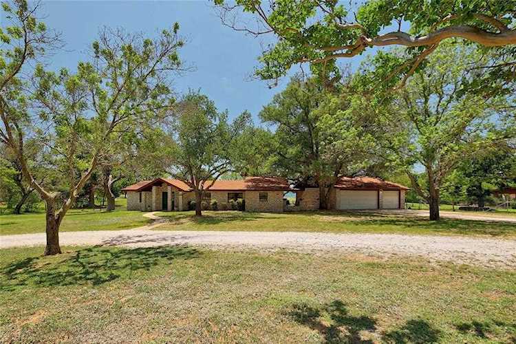 234 S Chaparral Burnet, TX 78611