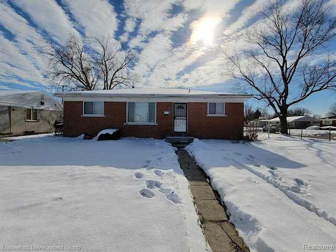 29445 Andover St Inkster, MI 48141 home for sale, MLS#20230014033 | Dwellings Michigan Real Estate Photo 1