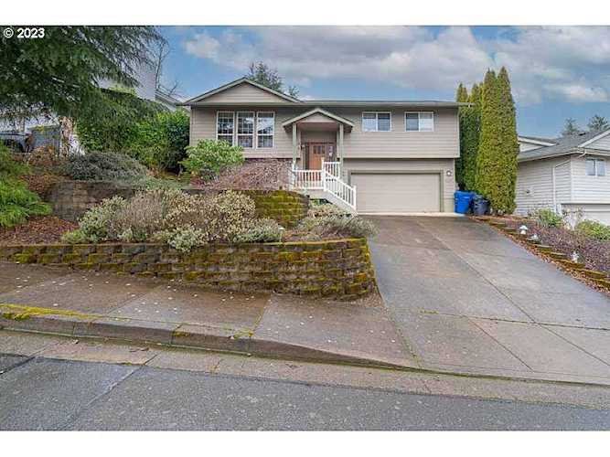 435 Sunwood DR Salem, OR 97304