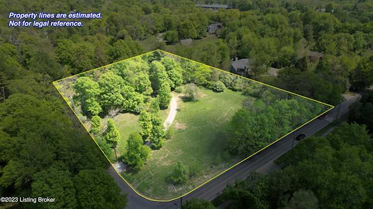 11904 Log Cabin Ln Louisville, KY 40223