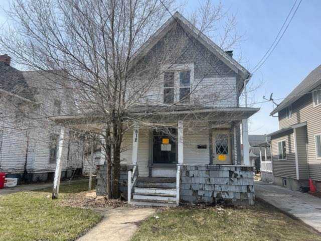 612 Logan Ave Elgin, IL 60120