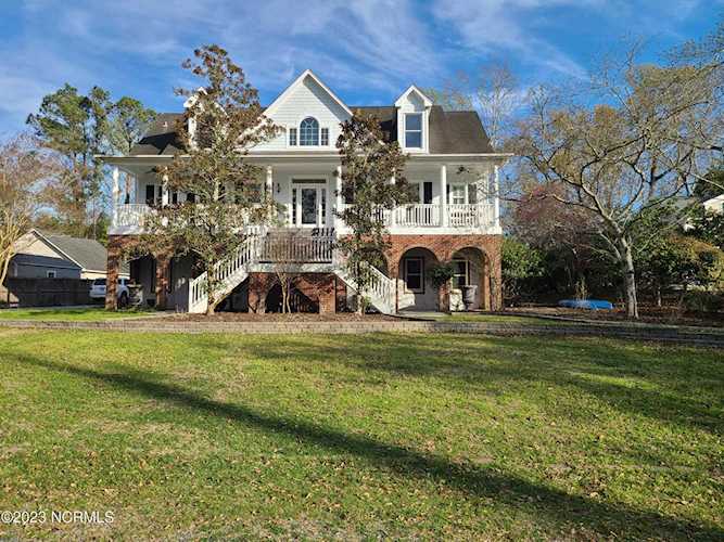 824 Santa Maria Avenue Wilmington, NC 28411