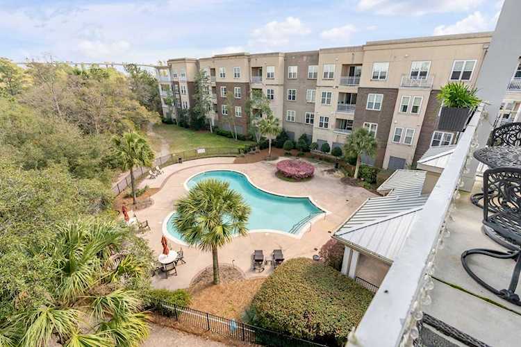 200 River Landing Dr Daniel Island, SC 29492