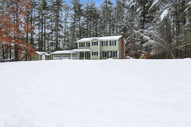 5 Cranberry Ln Litchfield, NH 03052 | MLS 4942171 Photo 1