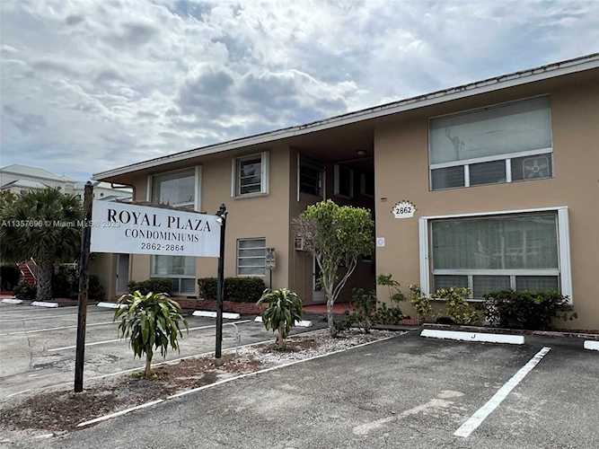 2862 NE 32nd St #12 Fort Lauderdale, FL 33306