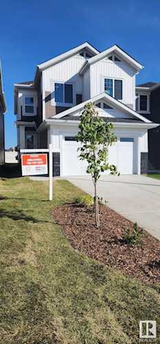 549 Stout Bend Leduc, AB T9E 1B9