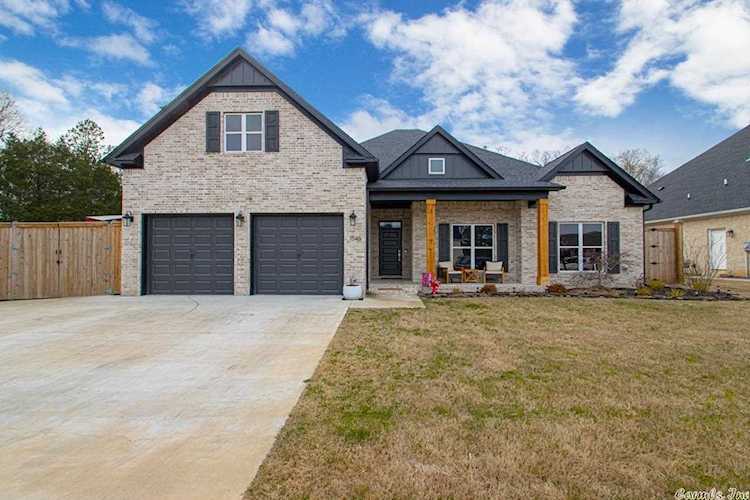 1545 Green Tree Dr Conway, AR 72034