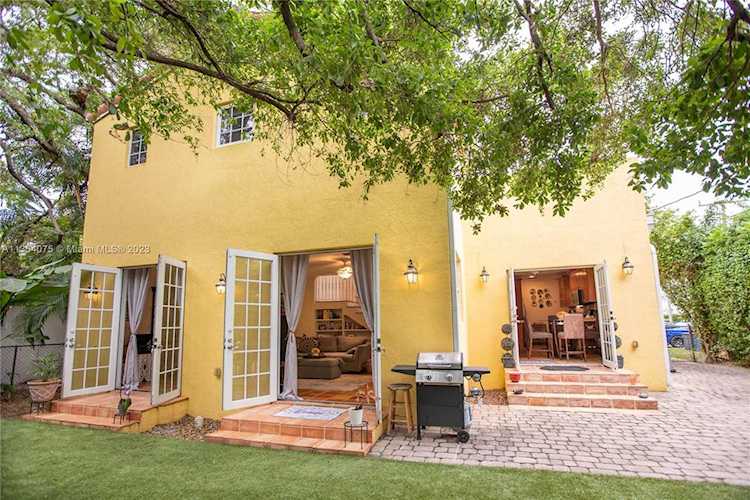 135 Cadima Ave Coral Gables, FL 33134