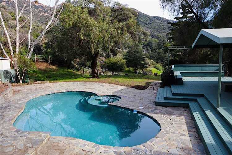 898 Camino Colibri Calabasas, CA 91302