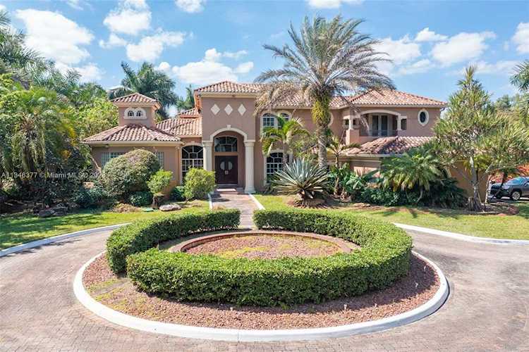 1535 SW 112th Ave Davie, FL 33325