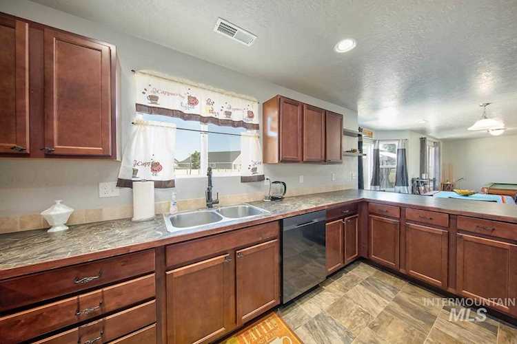 Build Idaho- Prepare to be Moved! Idaho's Ultimate Home Search Photo 1