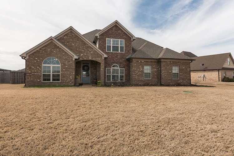55 Julia Ann Dr Atoka, TN 38004