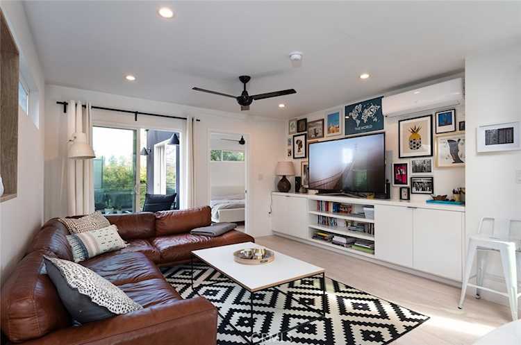 4638 Van Noord Ave Sherman Oaks, CA 91423
