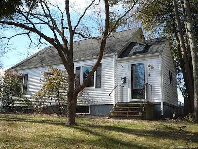 53 Willow Road East Haven, CT 06512