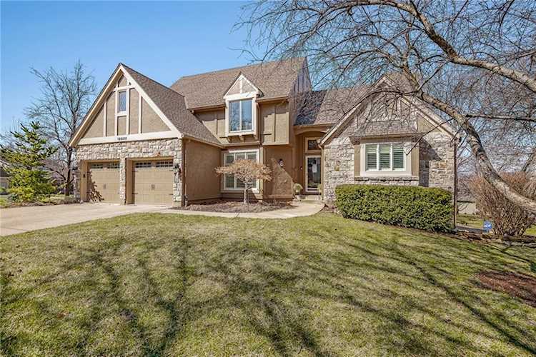 12920 El Monte St Leawood, KS 66209