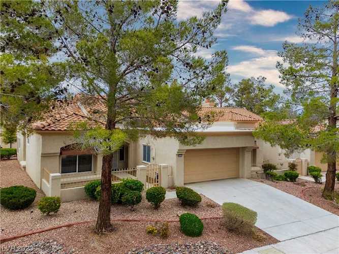 2701 Crown Ridge Dr Las Vegas, NV 89134