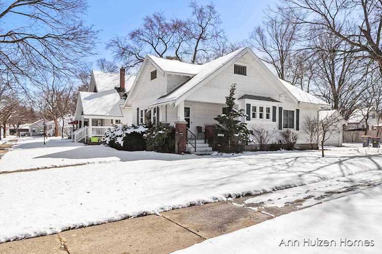 Zokoe Team's newest listing: 1050 Ardmore St SE, Grand Rapids, MI, 49507 Photo 1