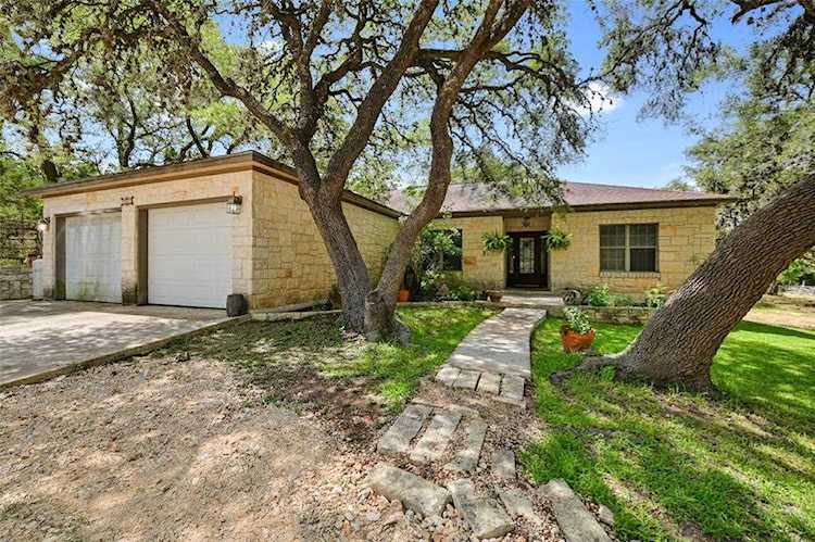 106 Masonic Lodge RD Wimberley, TX 78676