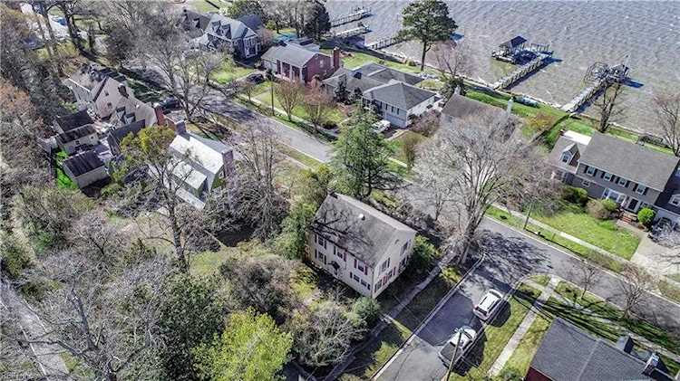 308 Park Place Newport News, VA 23601