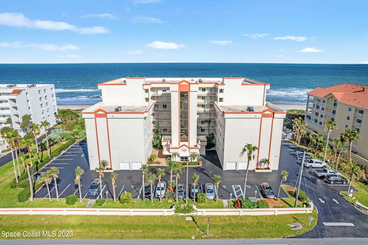 1525 N Highway A1A #404 Indialantic, FL 32903