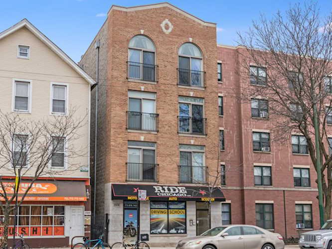 2509 W Fullerton Ave #4 Chicago, IL 60647