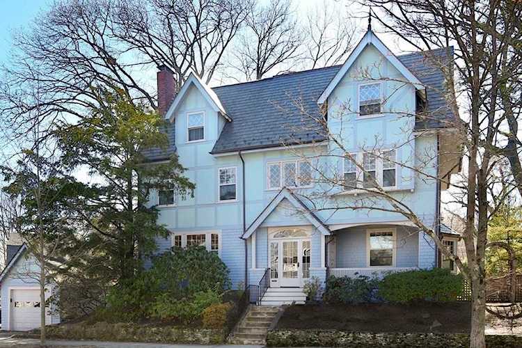 240 Clinton Rd Brookline, MA 02445