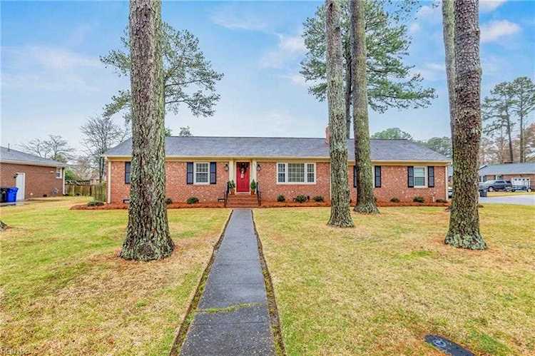 309 Bobby Jones Dr Portsmouth, VA 23701