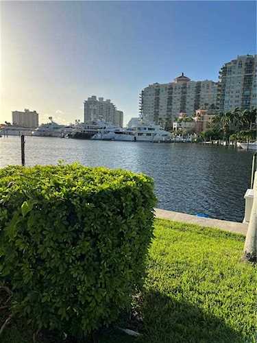 2700 Yacht Club Blvd #7D Fort Lauderdale, FL 33304