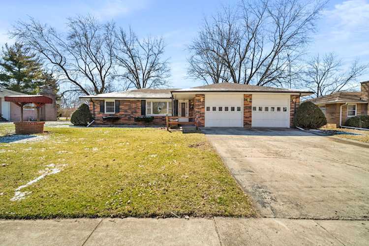 264 Snow St Sugar Grove, IL 60554