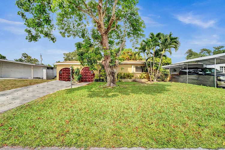 7607 Tropicana Street Miramar, FL 33023