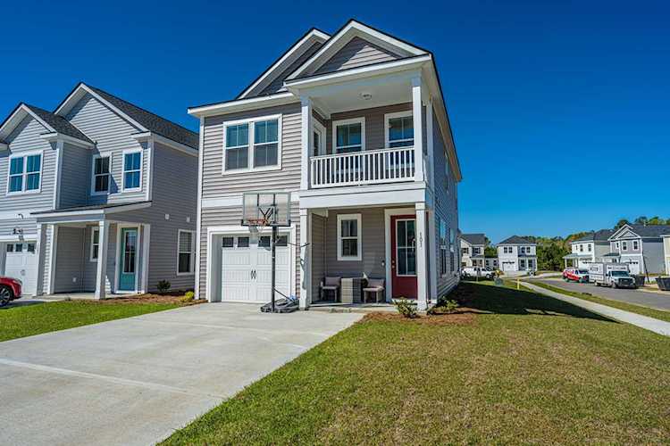 Home For Sale in Hawthorne Landing Goose Creek Berkeley. 101 Patterson Avenue.| Matt O’Neill Real Estate Photo 1