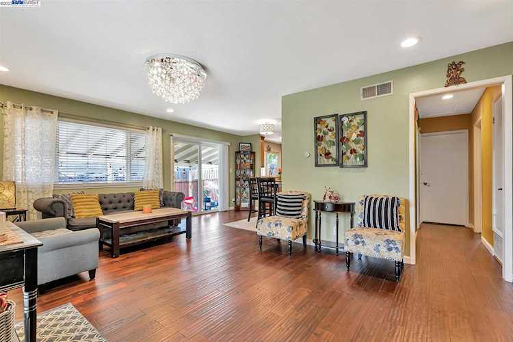 4487 Fairlands Dr Pleasanton, CA 94588