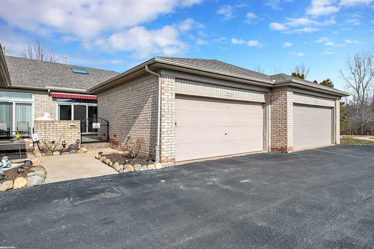 59443 Holly Ct Washington Twp, MI 48094