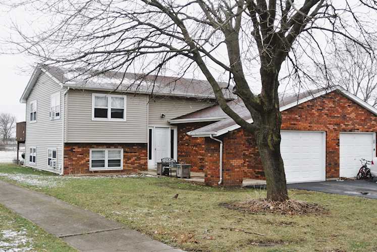 224-226 Maple St Sugar Grove, IL 60554