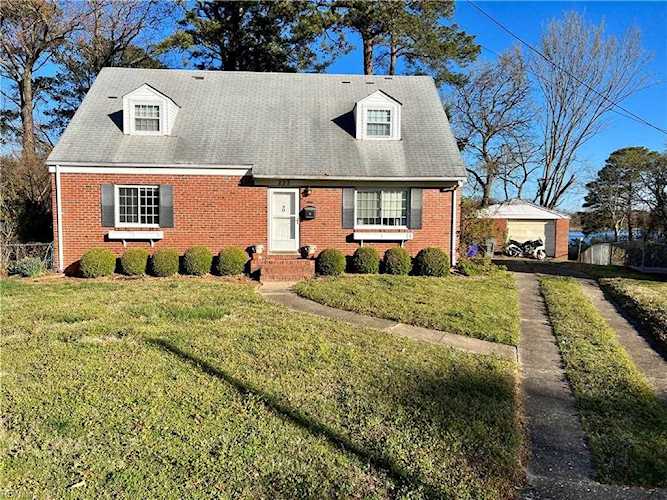 222 Rodman Rd Norfolk, VA 23503
