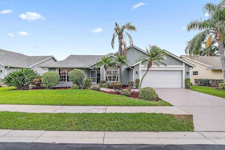 257 W Moccasin Trail Jupiter, FL 33458