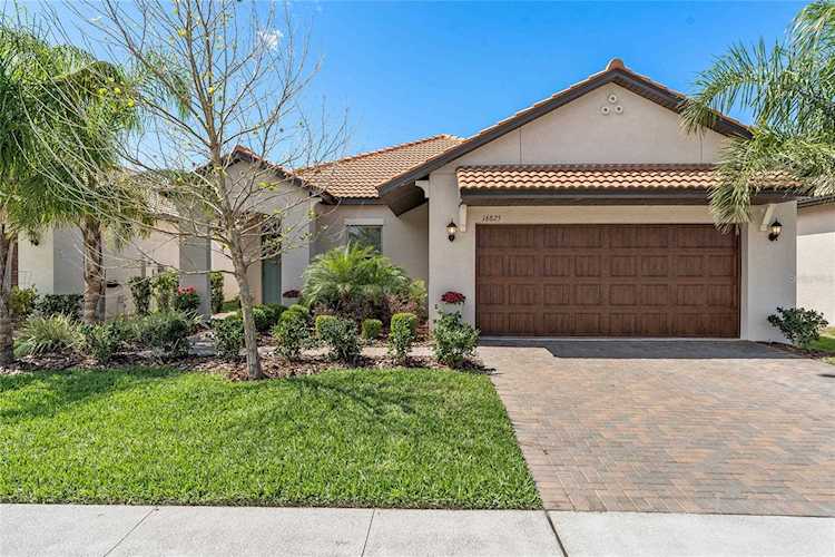 16825 Whisper Elm St Wimauma, FL 33598