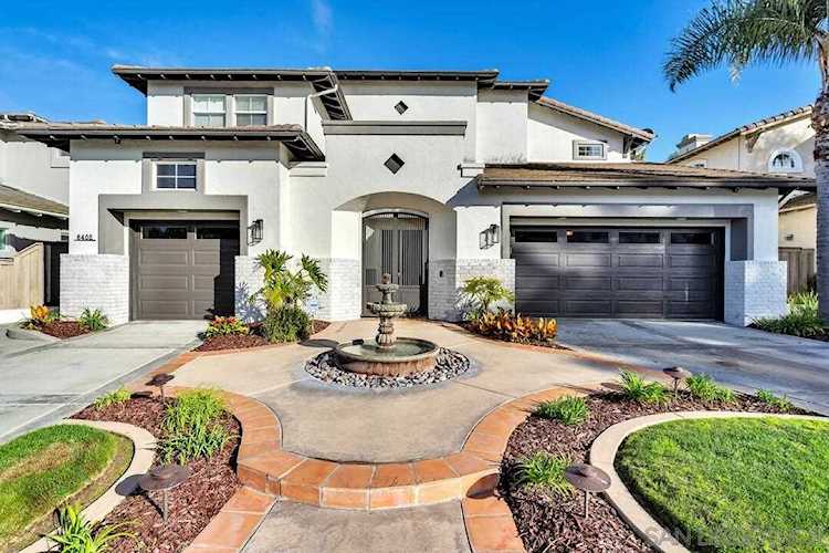 6402 Topmast Dr Carlsbad, CA 92011