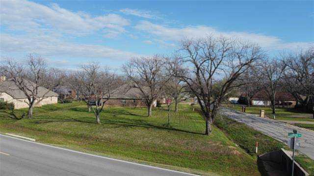 9201 Hanging Moss Drive Granbury, TX 76049
