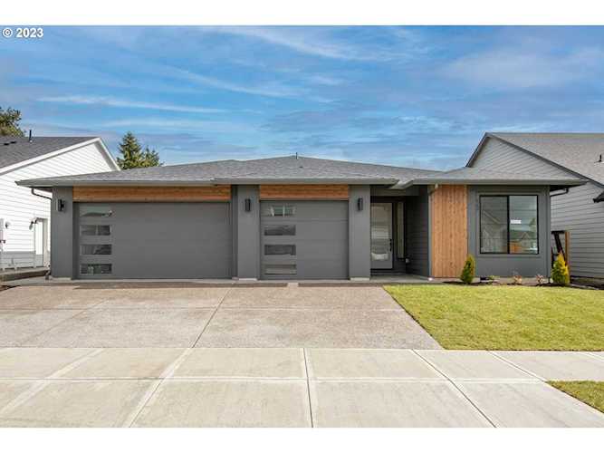 560 N 32nd CT Ridgefield, WA 98642