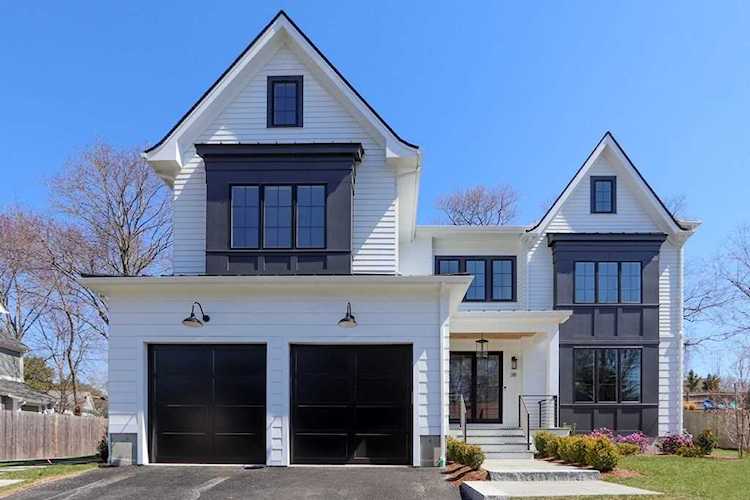 38 Jarvis Cir Needham, MA 02492