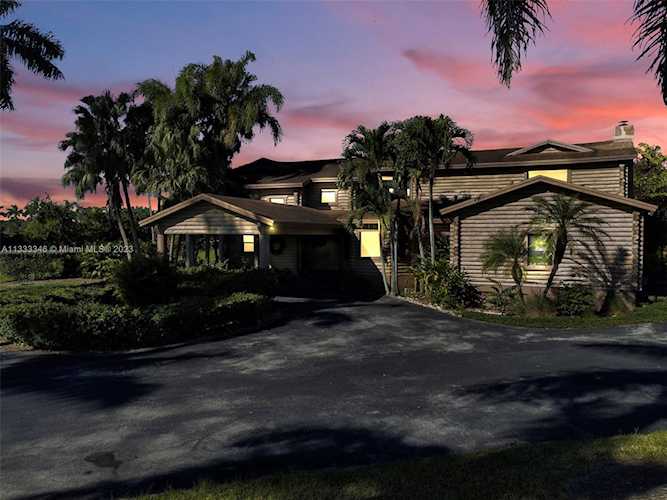 16825 SW 256th St Homestead, FL 33031