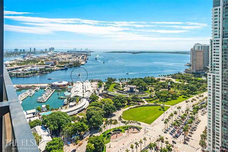 398 NE 5 #1617 Miami, FL 33132
