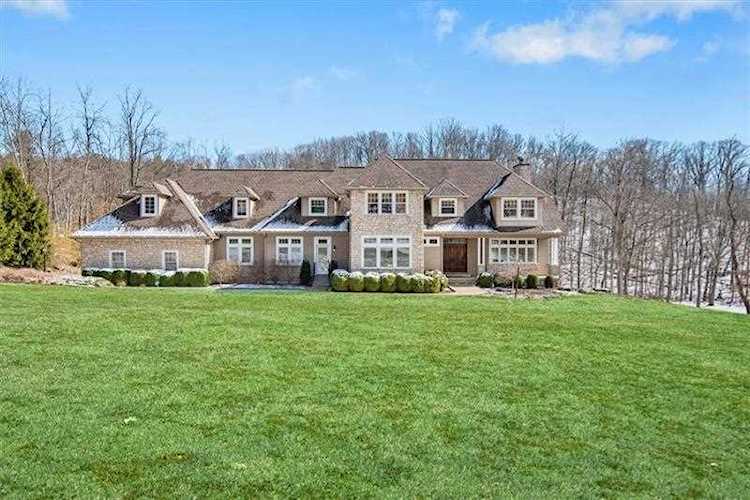 416 Hartwood Trail, Pittsburgh, PA 15238 | Tarasa Hurley Realty Photo 1